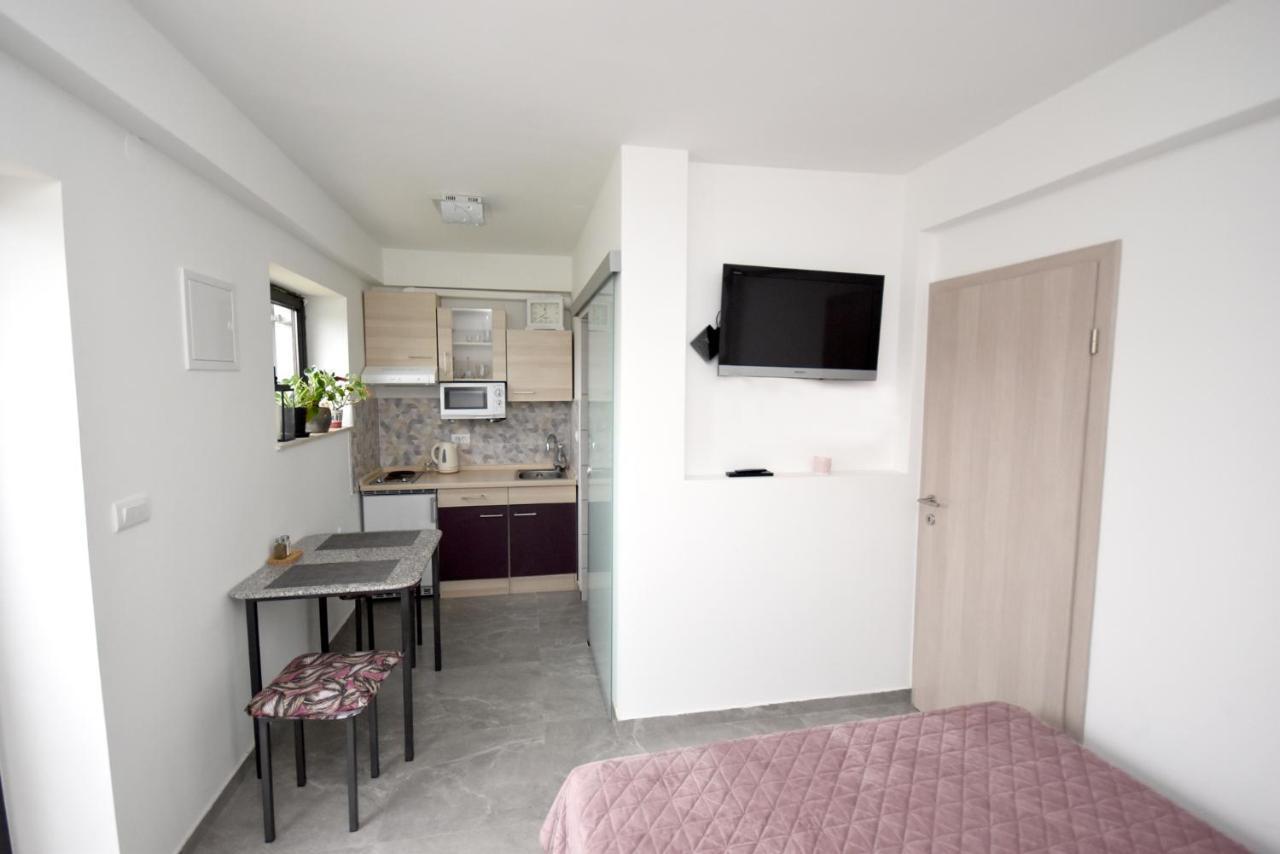 Apartmaji Lejardin Skofljica Ngoại thất bức ảnh